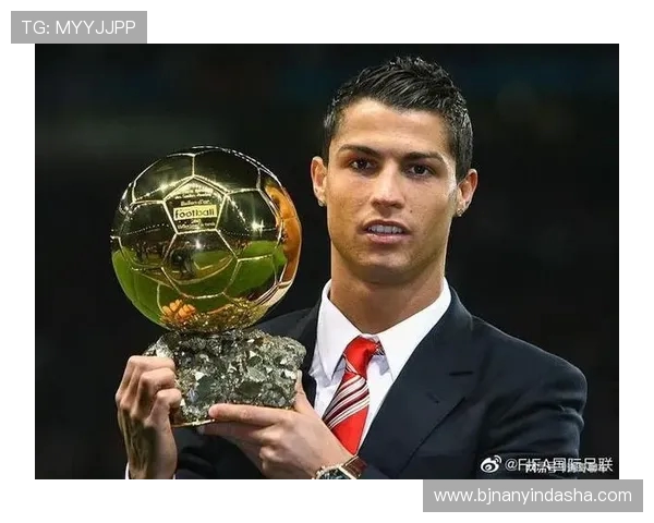 C罗收获生涯第36座冠军奖杯 曾斩获1次欧洲杯和5次欧冠荣耀
