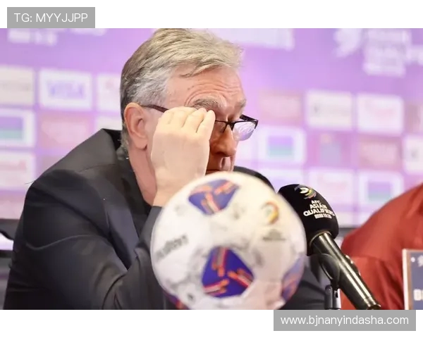 阿曼主帅奎罗斯：对阵卡塔尔是五五开比赛 渴望减少失误提高胜算